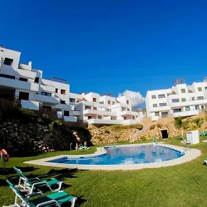 https://apartamentos-turisticos-resort-de-nerja.1costadelsol.com